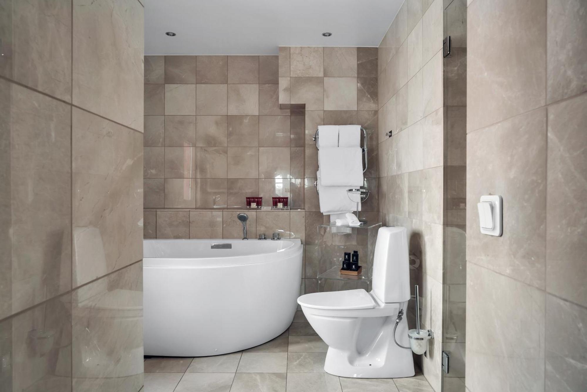 Suite Spa Not,1209977656:JPEG