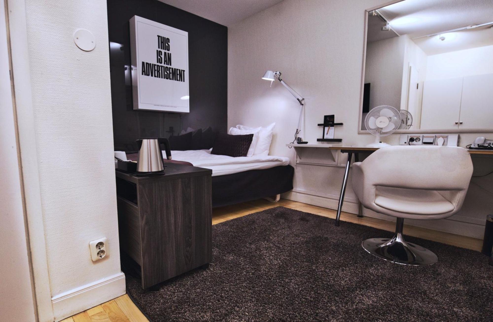 Cabin Room Without Windows