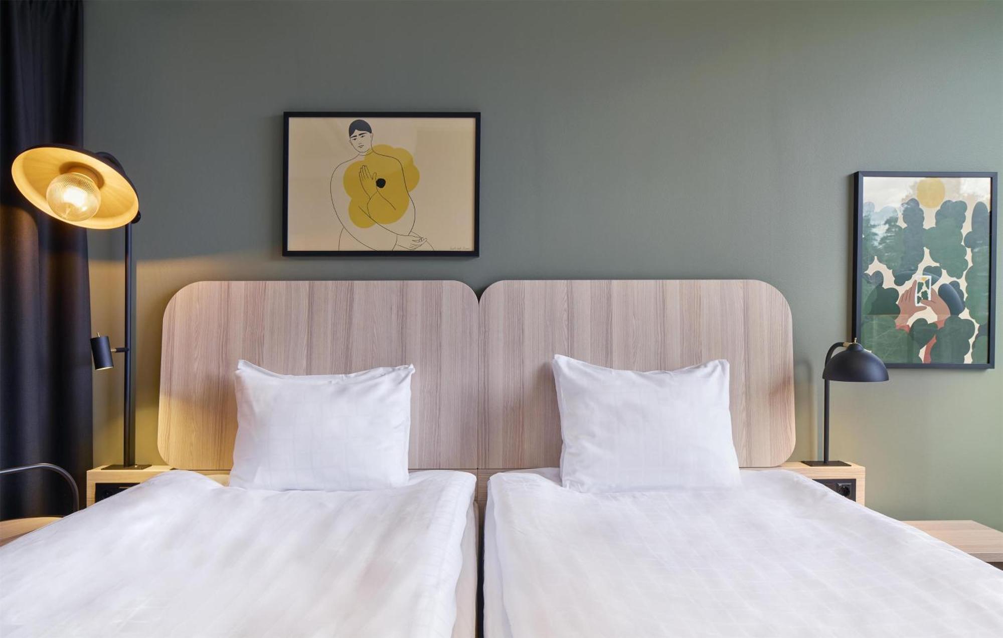 Standard Twin Room