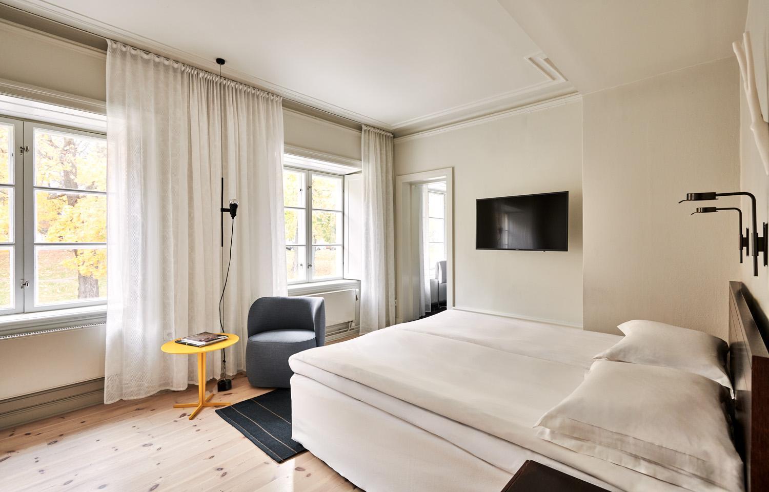 Superior King Room