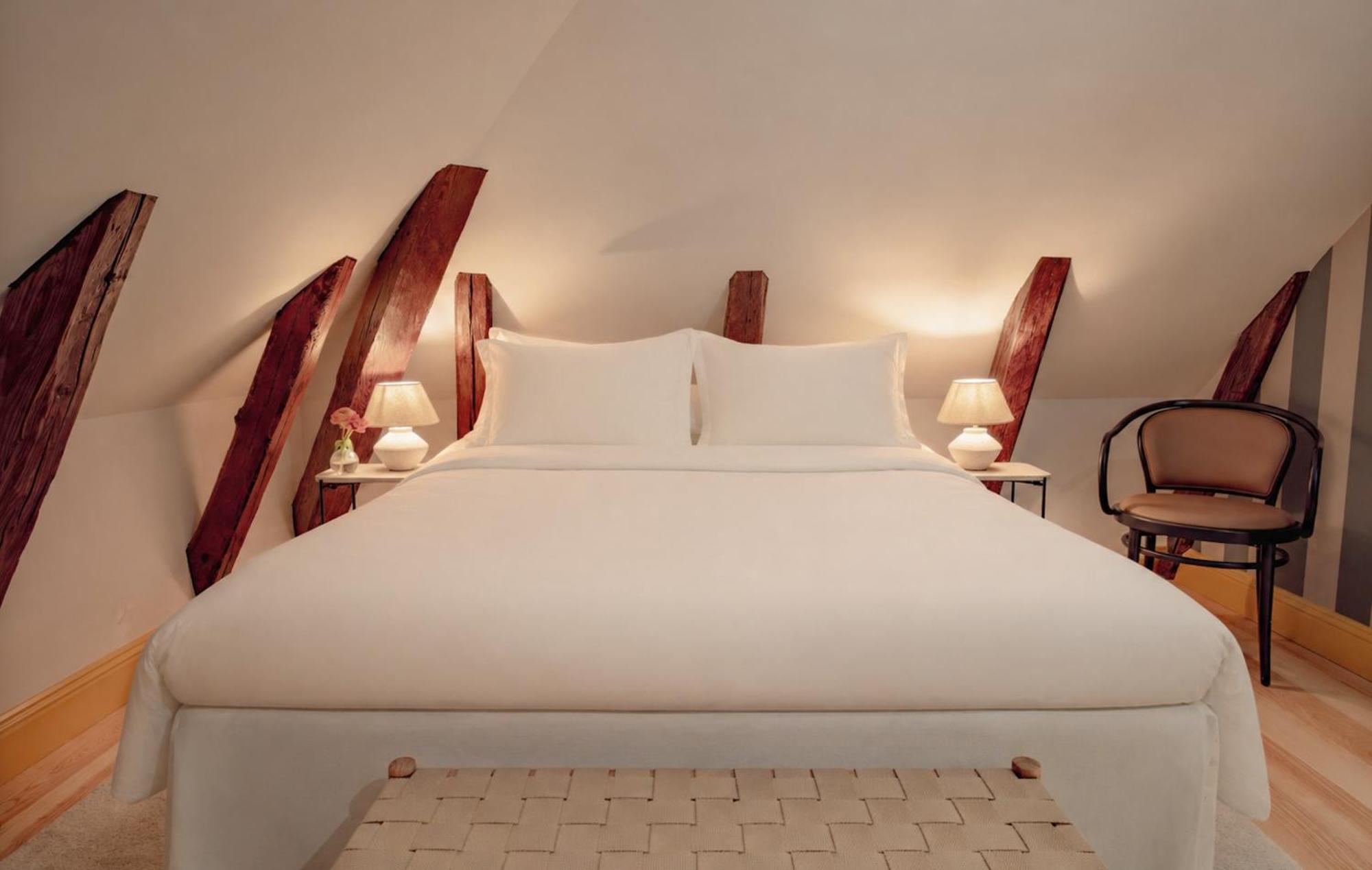 Standard Double Room No Windows