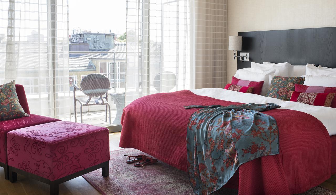 Executive Double Room with Terrace and City View